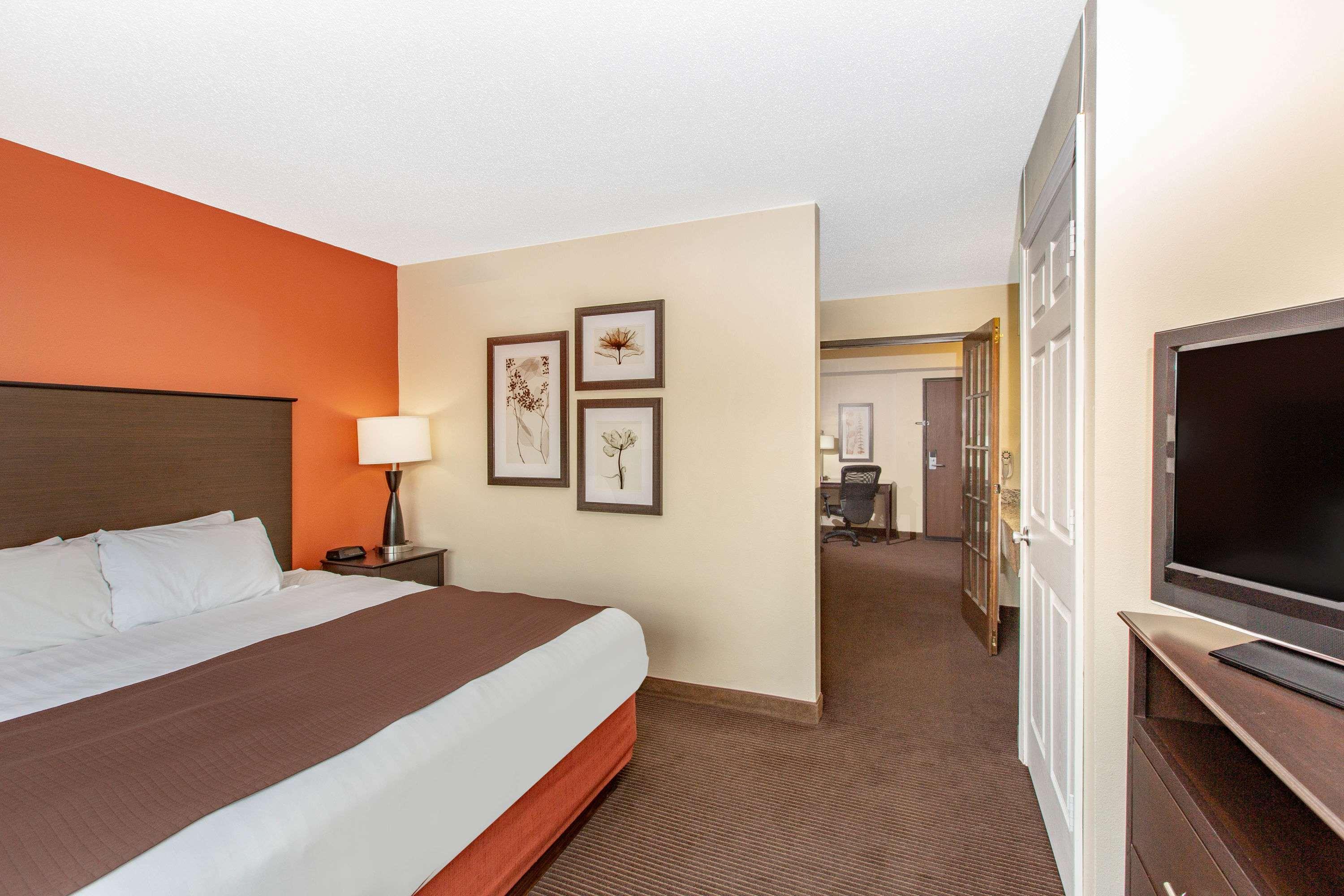 Americinn By Wyndham Ottumwa Exterior photo